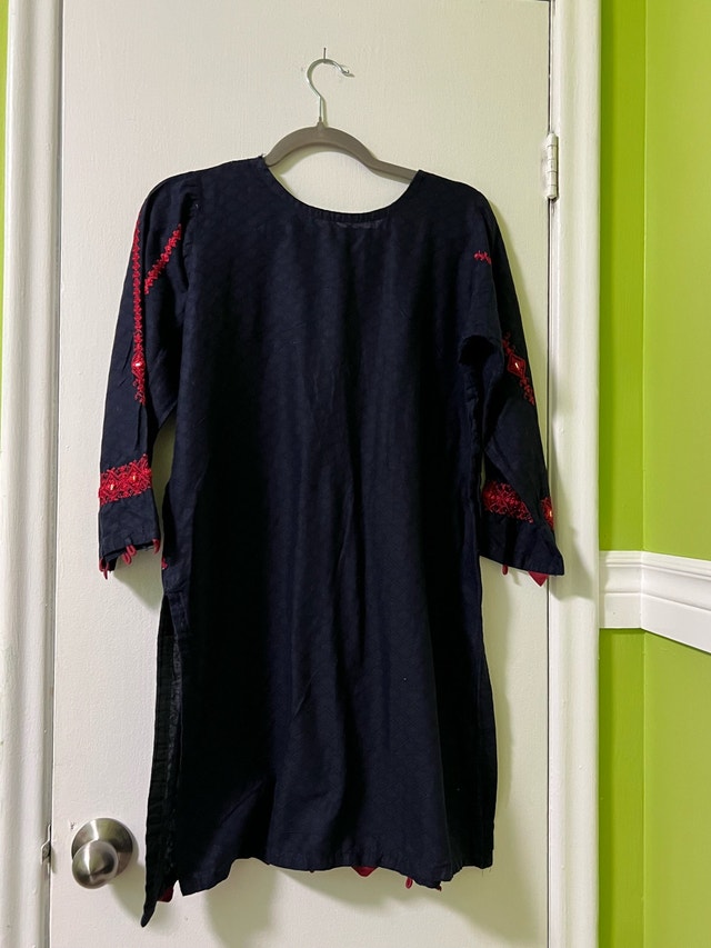 Embroidered Kurti Lot - photo 2