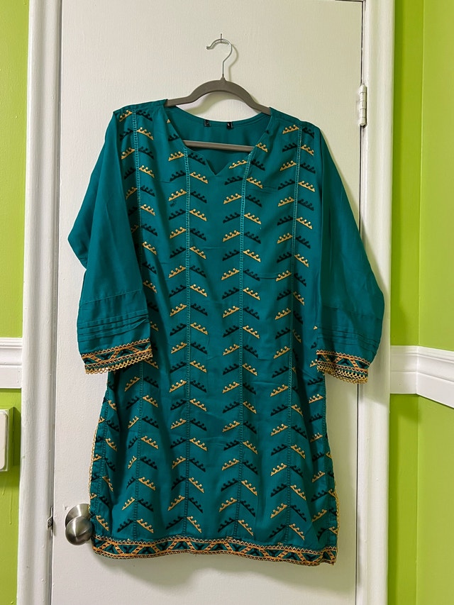 Embroidered Kurti Lot - photo 4