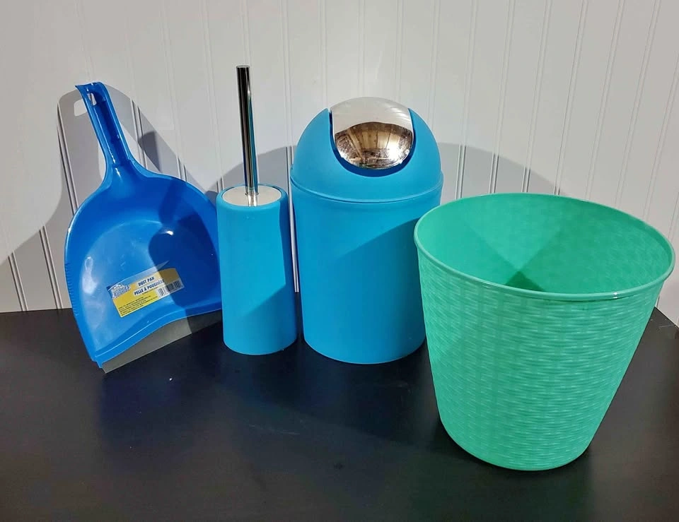 Studio & Dorm Room Accessories