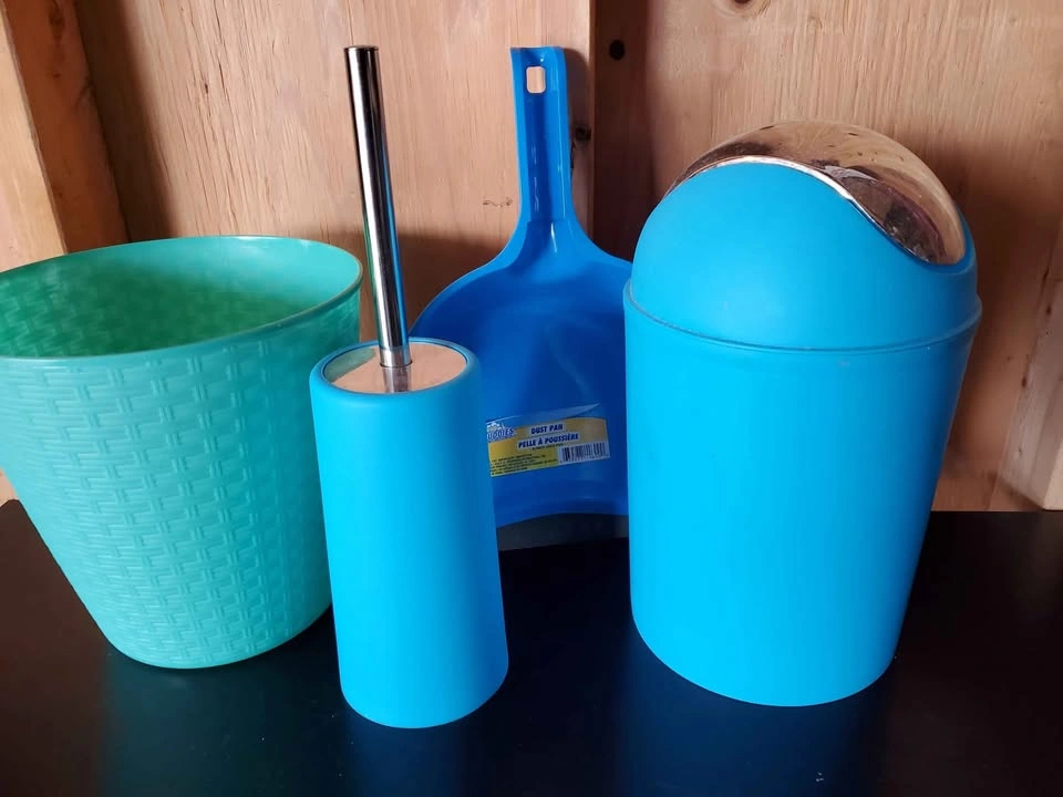 Studio & Dorm Room Accessories - photo 2