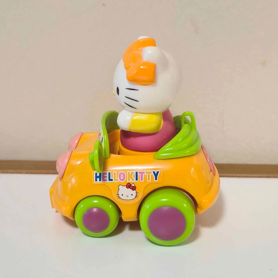 Sanrio Hello Kitty Push & Go Toy Car - photo 2