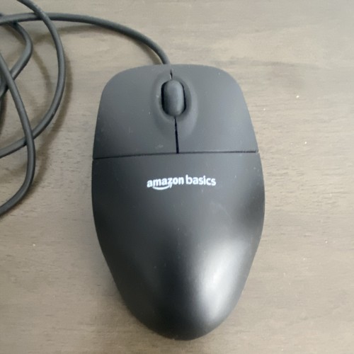 Amazon Basics Wired USB Optical Mouse Black 3-Button Scroll Whee - photo 2