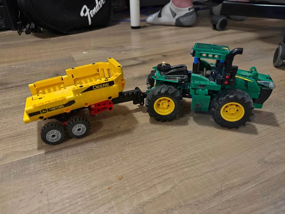 Lego John Deere Tracker