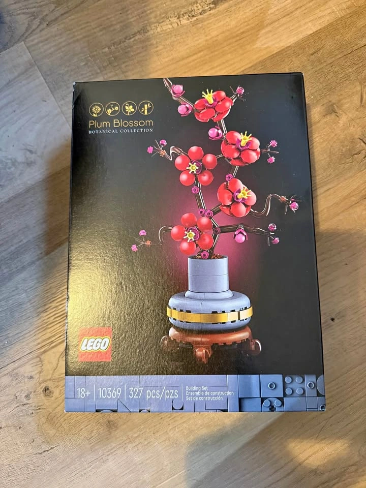 Lego Plum Blossom Set