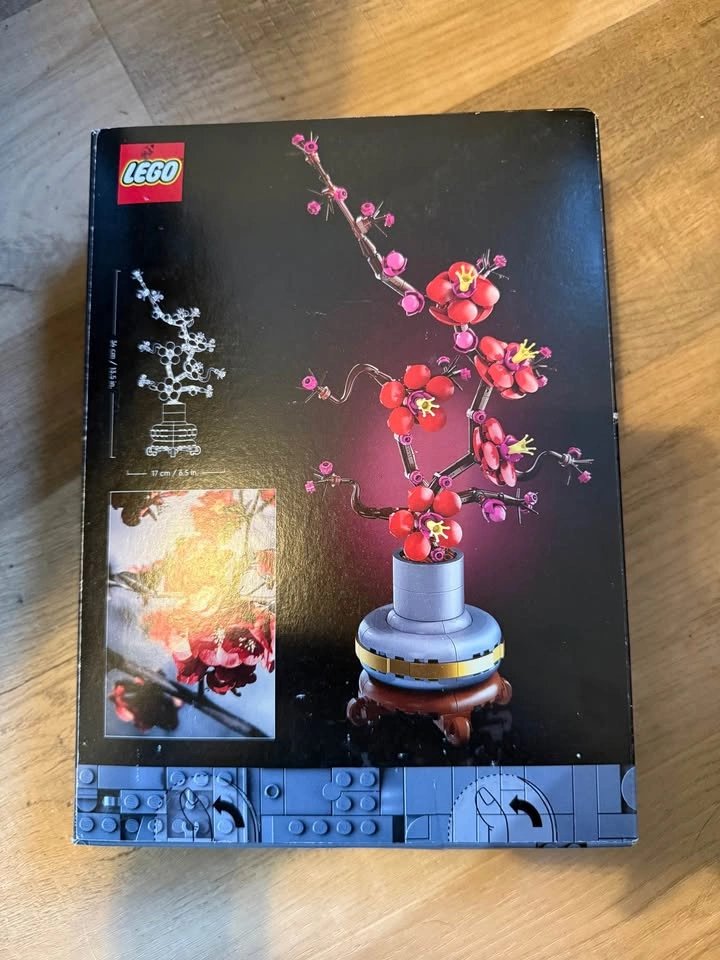 Lego Plum Blossom Set - photo 2
