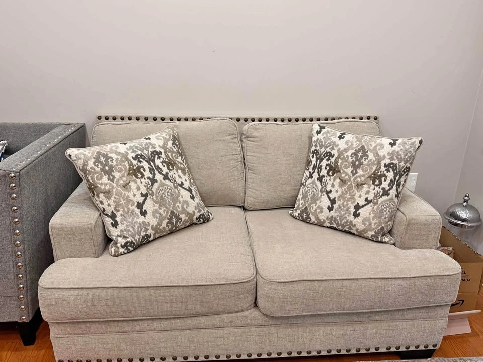 Off White 2 Sofa Set