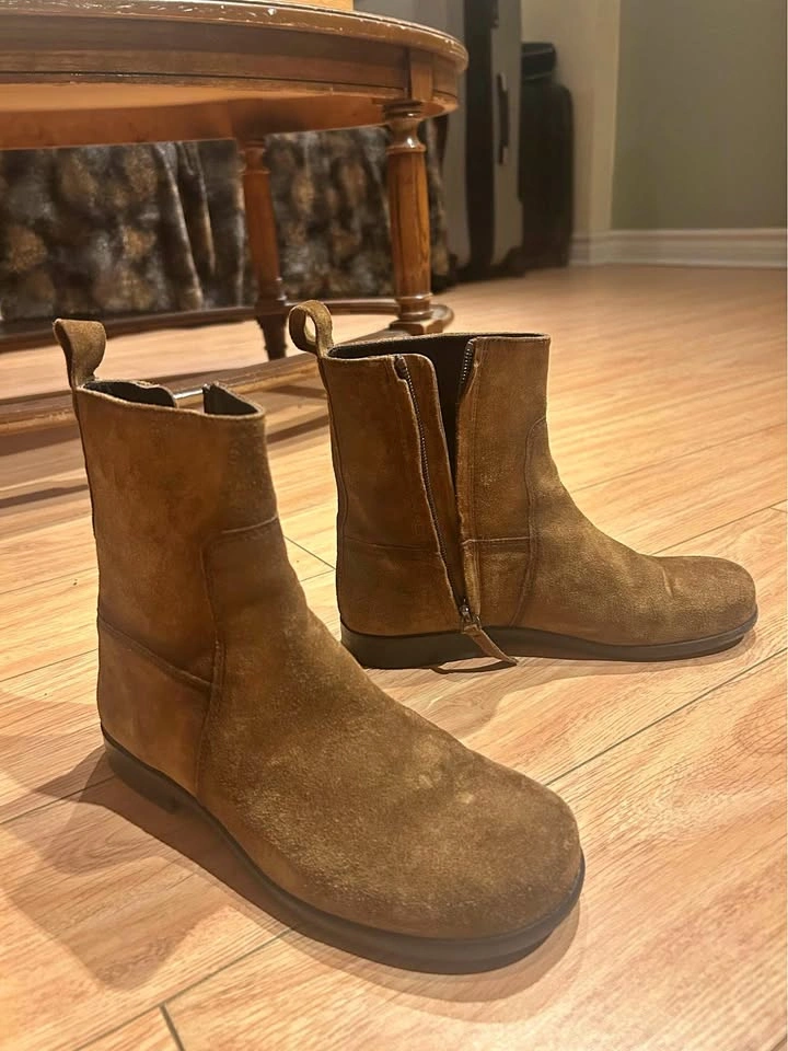 Massimo Dutti Suede Ankle Boots