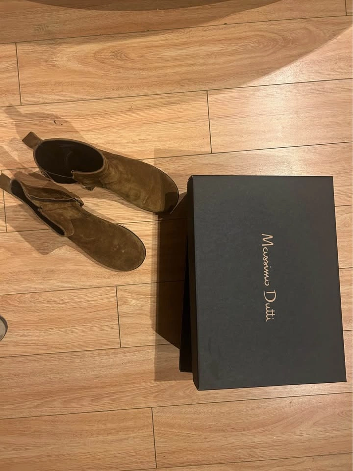 Massimo Dutti Suede Ankle Boots - photo 5