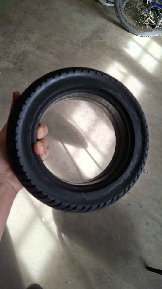 10x3.0 E SCOOTER TIRE - photo 2