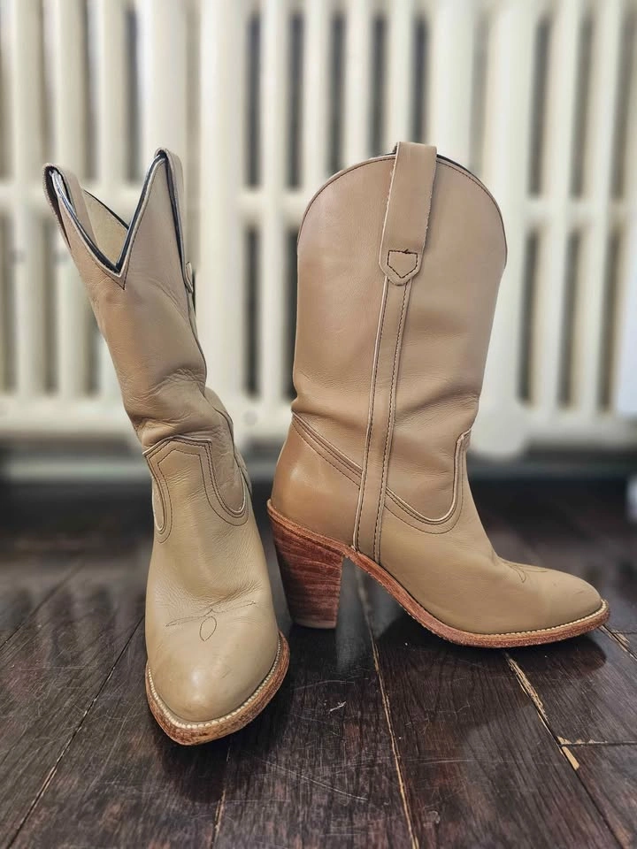 Size 6 Vintage Frye 7898 Western Boots Made in USA Beige - photo 4