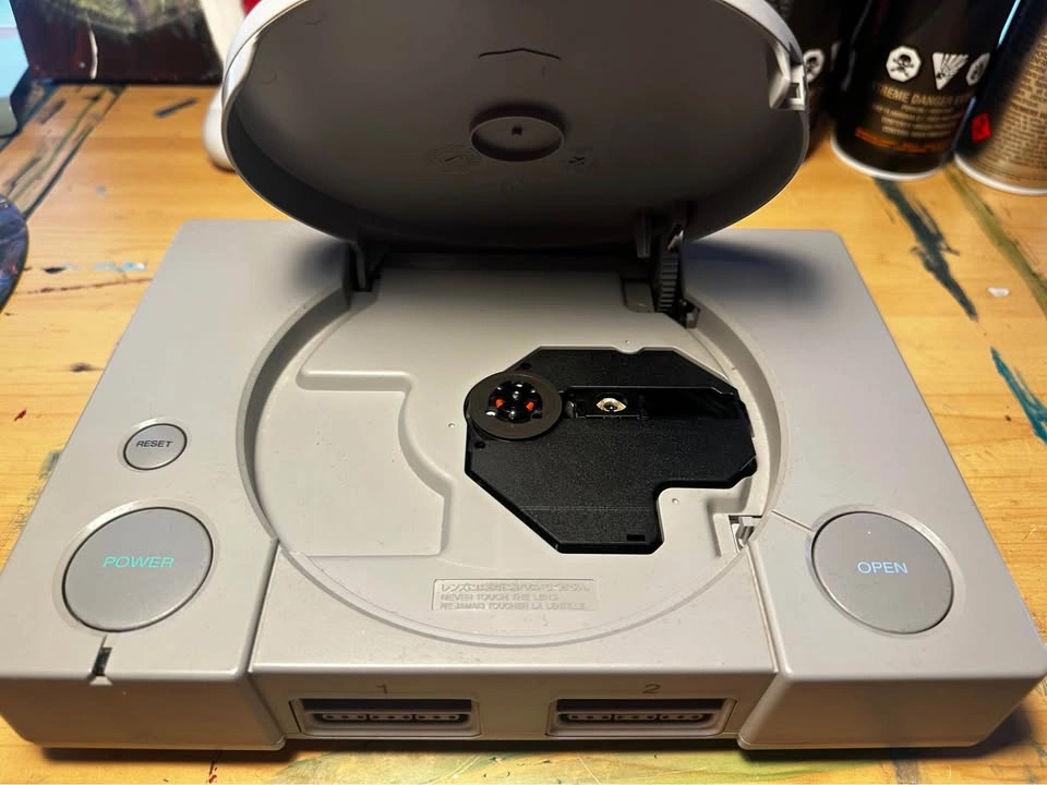 PlayStation 1 bundle - photo 2