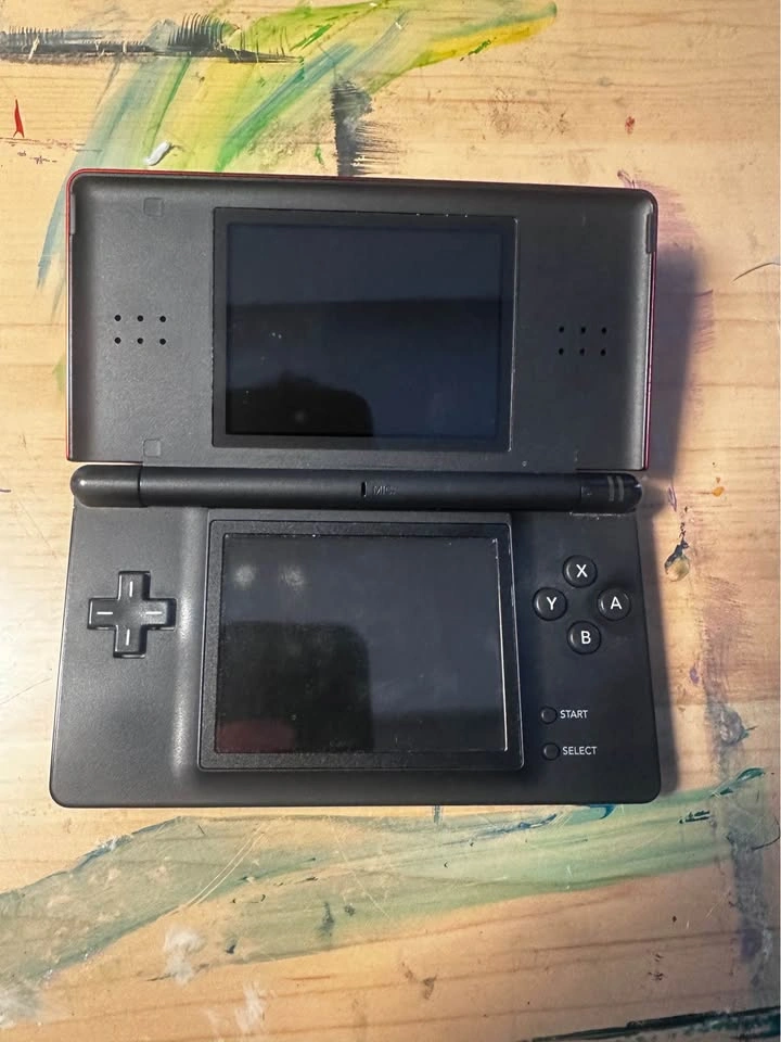 Nintendo DS lite + games - photo 2