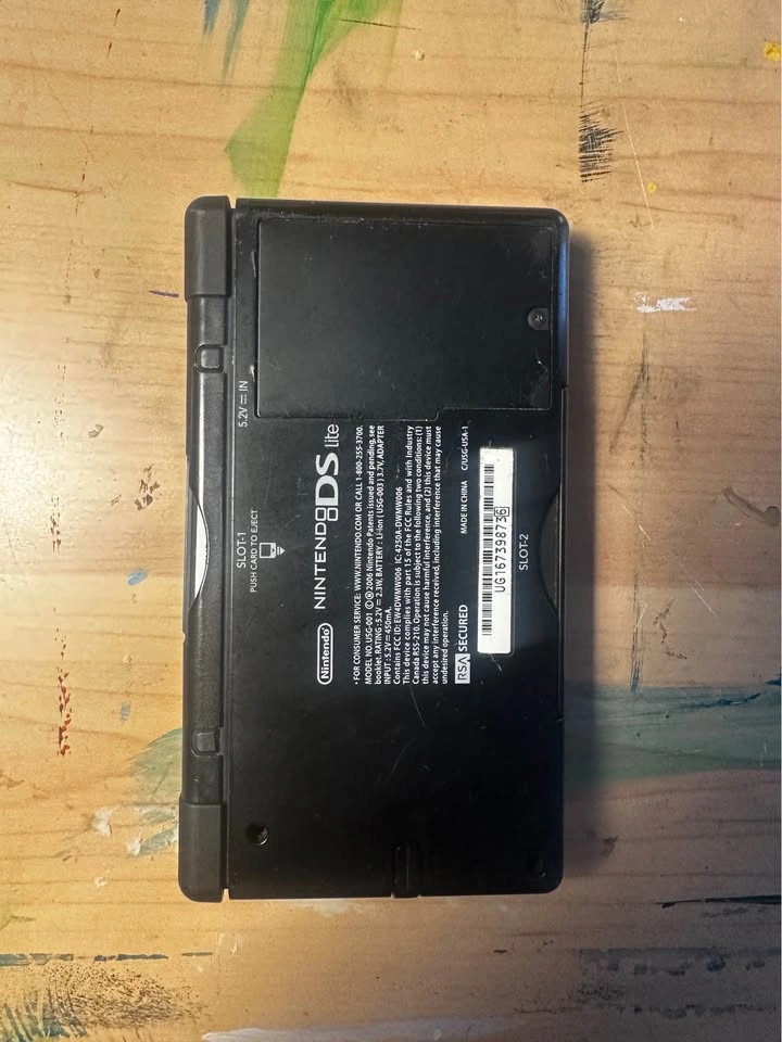 Nintendo DS lite + games - photo 3