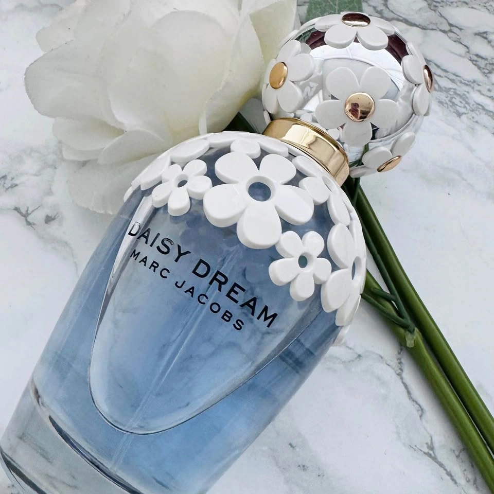 Marc Jacobs Daisy Dream Perfume