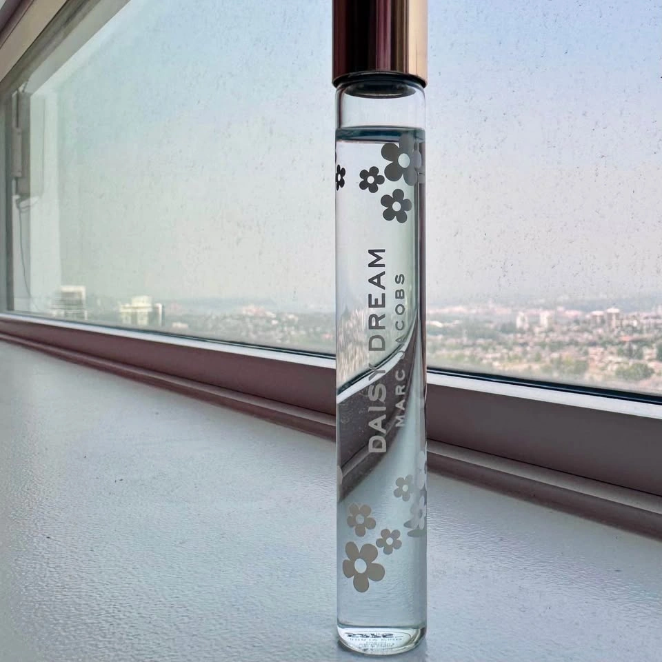 Marc Jacobs Daisy Dream Rollerball Perfume