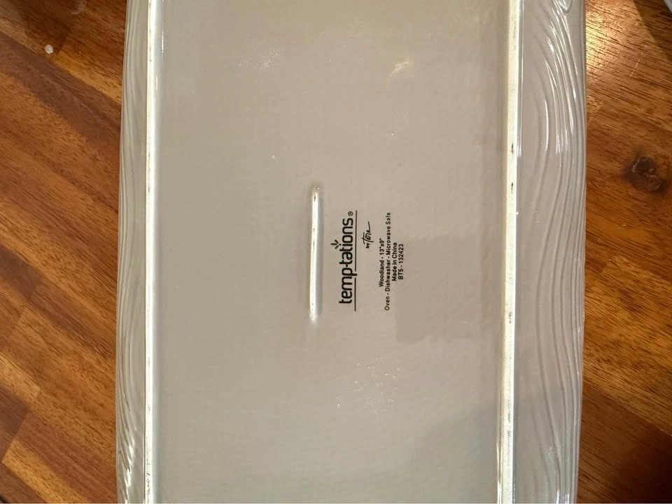 6 piece bake and serve set Like New - photo 5