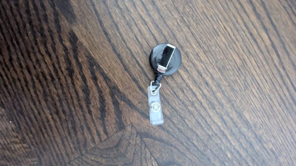 ID/KEY TAG - photo 3