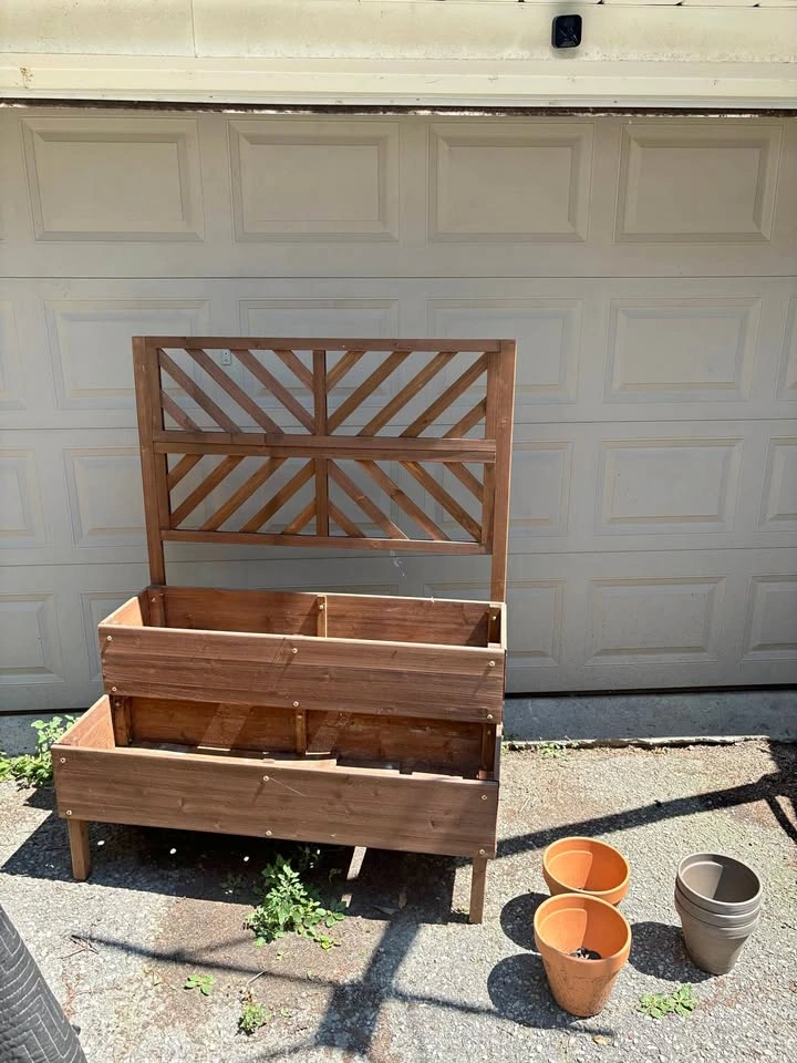 Wooden Tiered Planter with Trellis and Pots