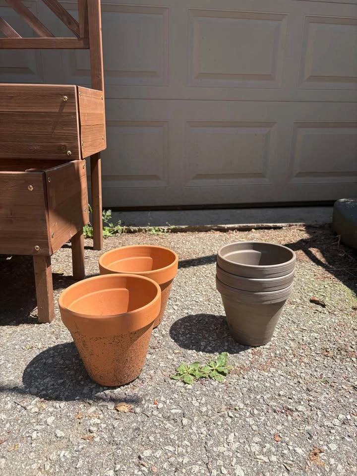 Wooden Tiered Planter with Trellis and Pots - photo 2