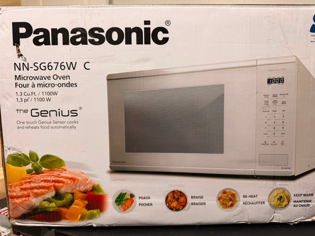 Panasonic NN-SG676W Microwave Oven