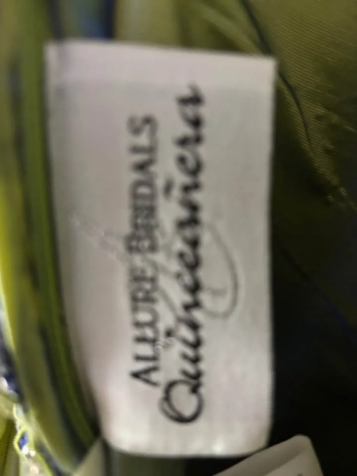 Grad/Prom image indicator(5)