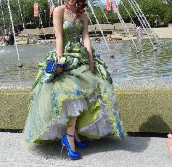 Grad/Prom image indicator(9)