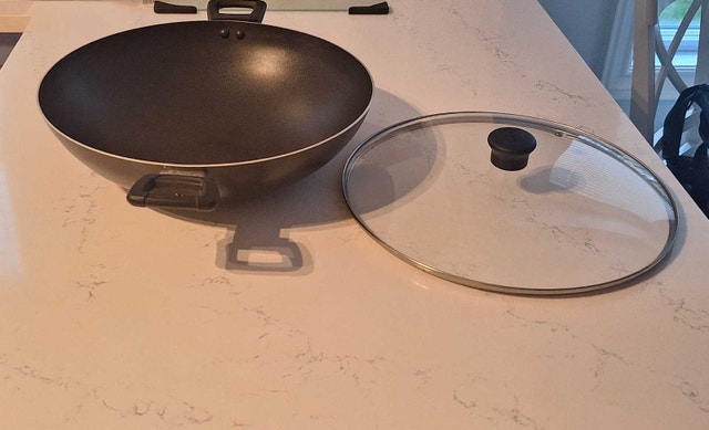 T-Fal jumbo non-stick Wok with lid - photo 3