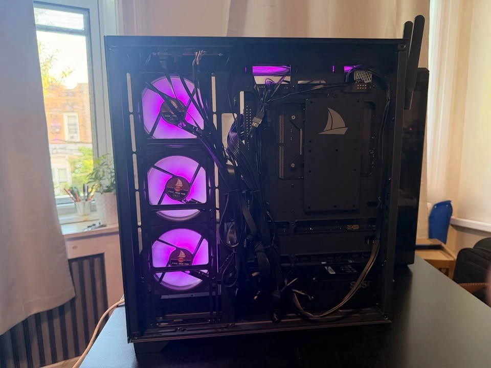 Custom Gaming PC - Intel i5 12600K - RTX 3070 - 32GB RAM - 1TB N - photo 3