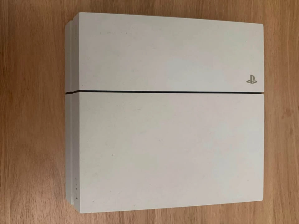 PS4 with controller - photo 2