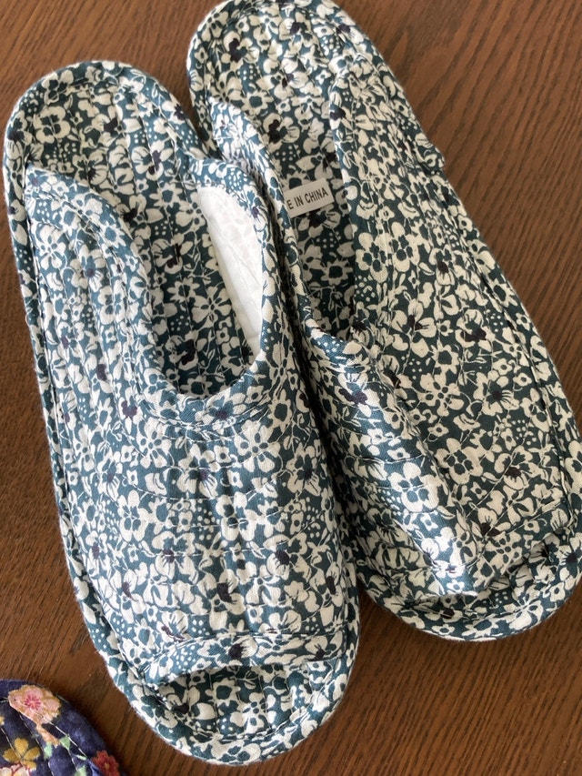 2 Floral Slippers - photo 3