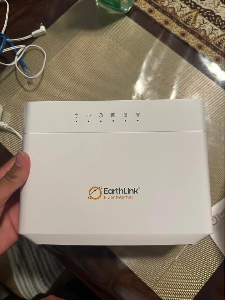 Earth Link Zyxel EX2210-TO Dual-Band Wireless AX1800 Gateway - photo 3