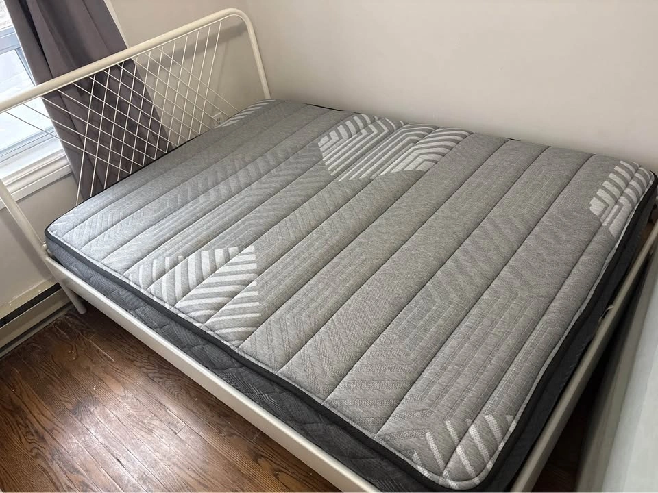 Modern White Double Bed Frame + Matching Dresser Set - photo 4