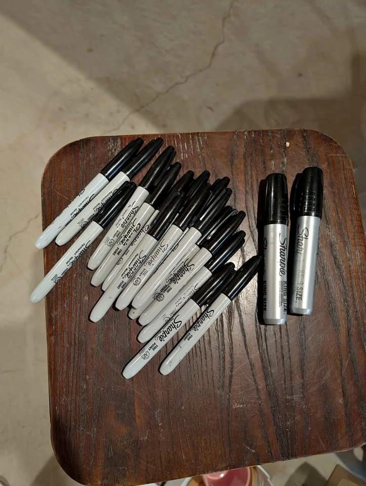 Sharpie Fine Point and King Size Permanent Markers