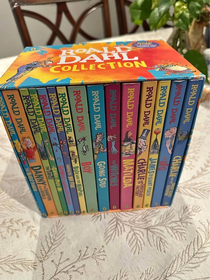 Roald Dahl Collection – 15 Books with Original Box