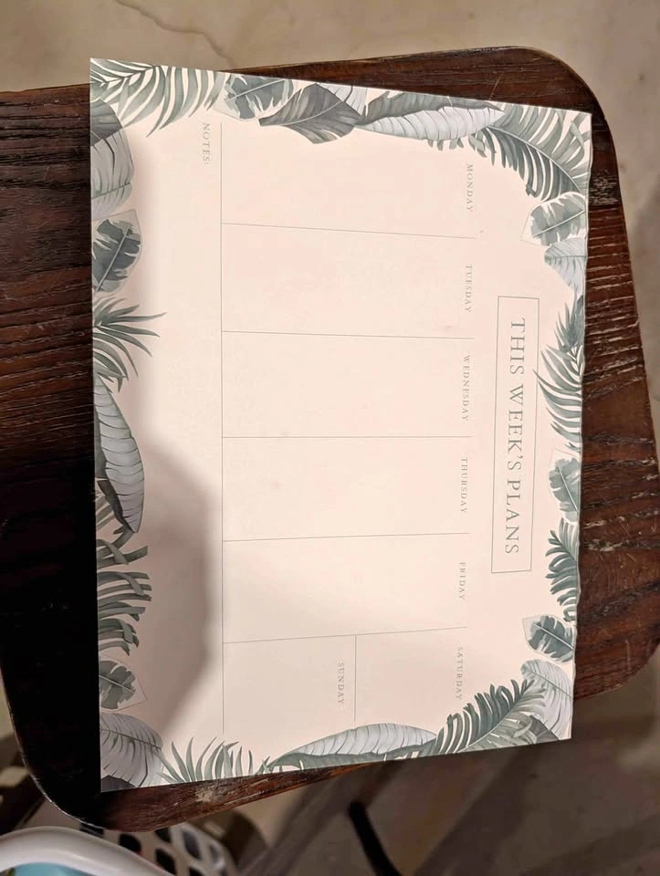Tropical Leaf Weekly Planner Notepad
