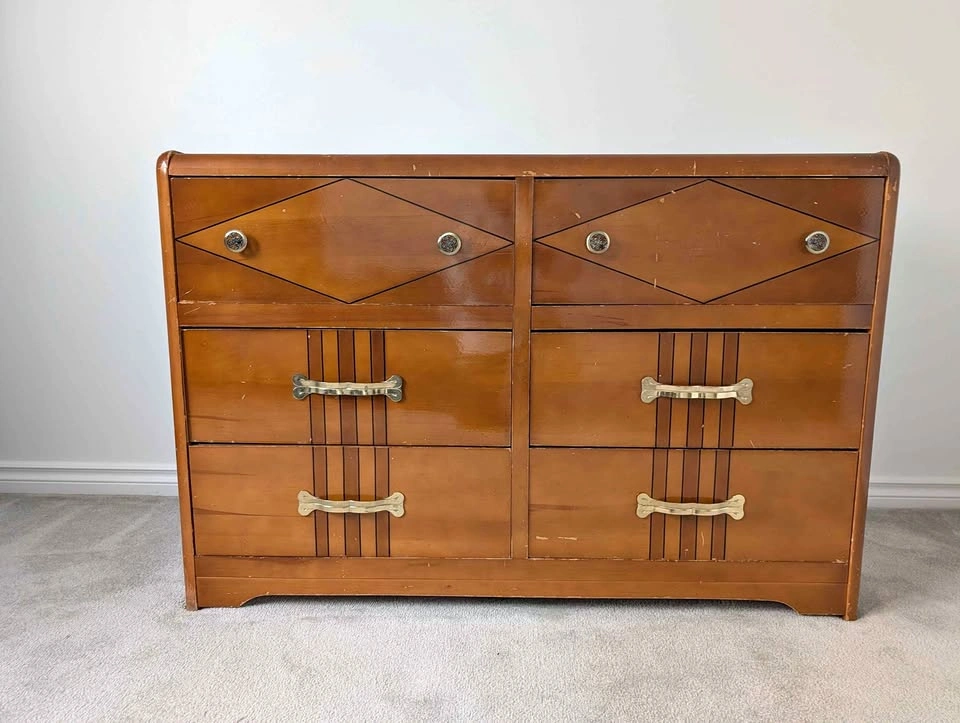 Vintage 6 Drawer Dresser