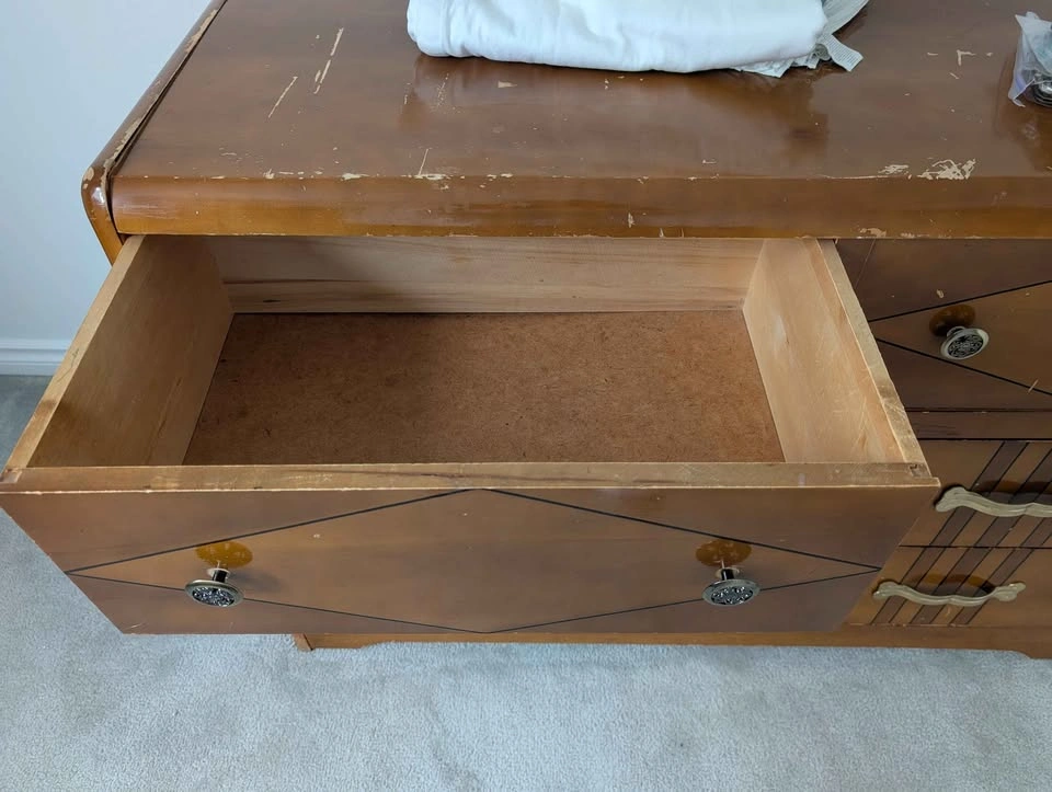 Vintage 6 Drawer Dresser - photo 3