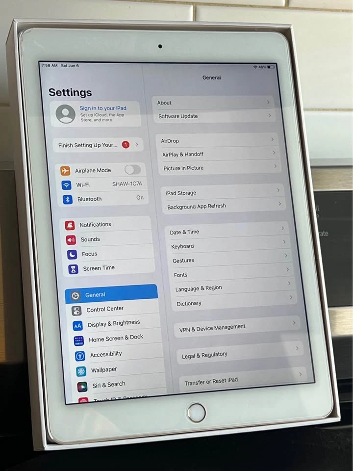 iPad Air 2nd Generation 16GB - photo 2