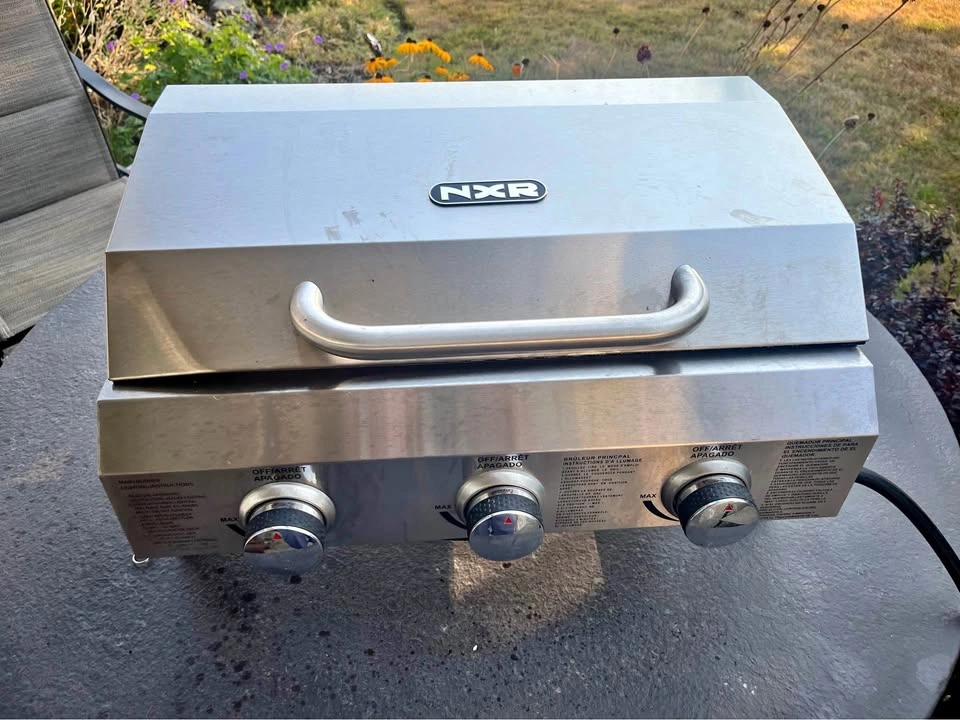 NXR 3-Burner Portable Tabletop Gas Grill