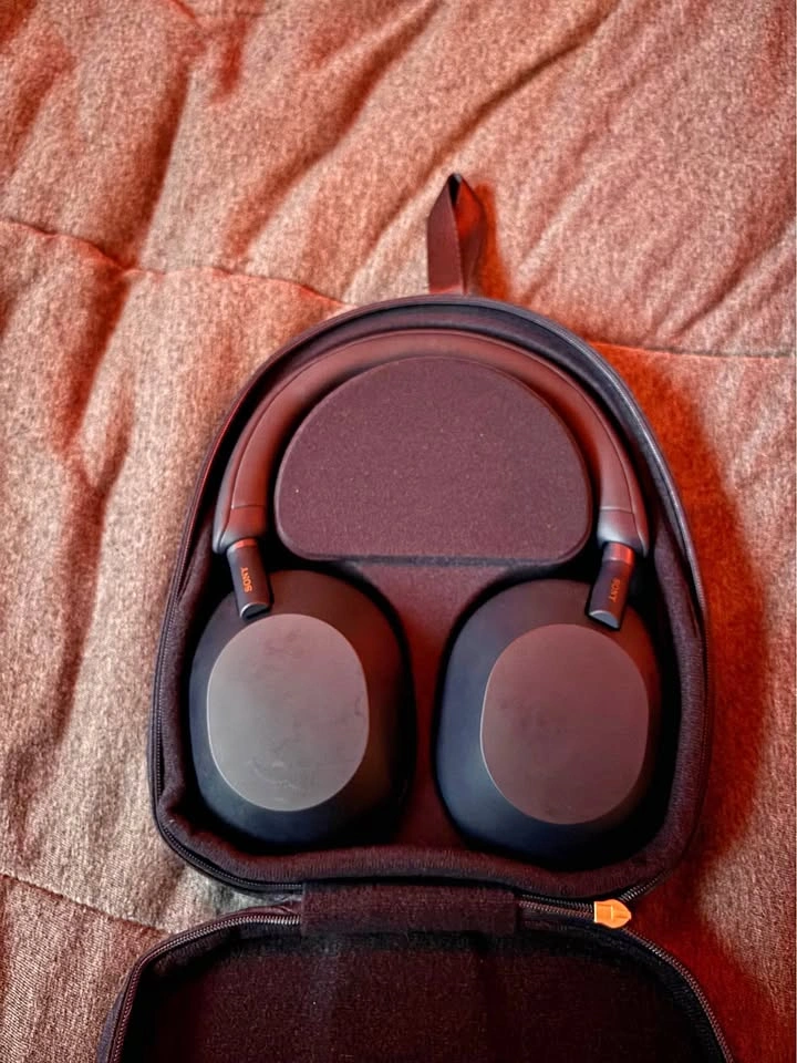 Sony WH-1000XM5 Wireless Noise Cancelling Headphones