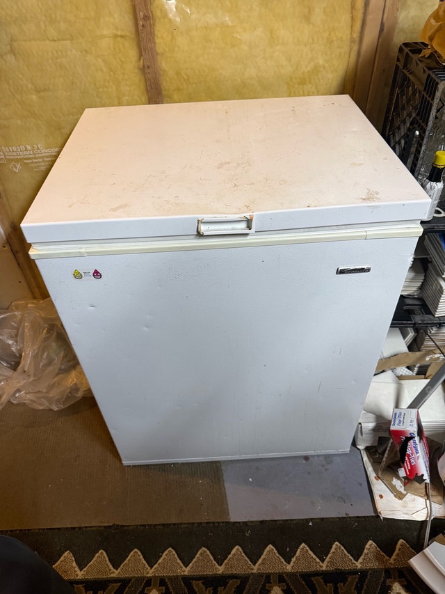 Kenmore Chest Freezer - photo 2