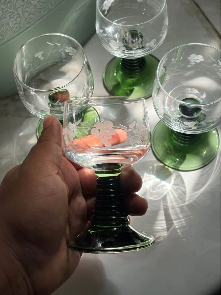 Set of 4 vintage Green Stem Etched Glasses - photo 3