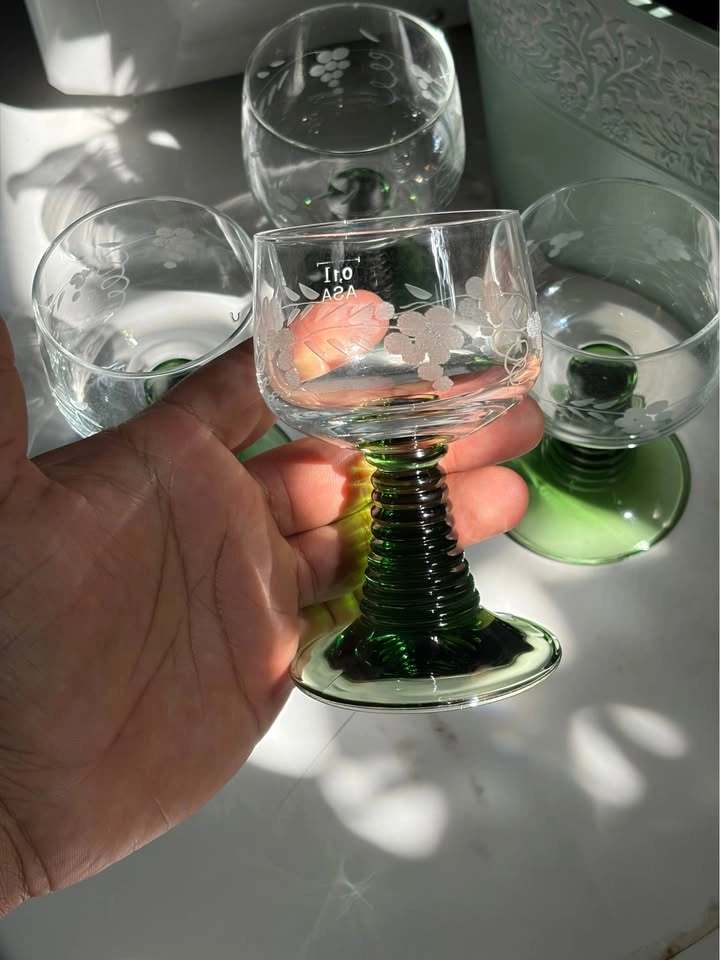 Set of 4 vintage Green Stem Etched Glasses - photo 4