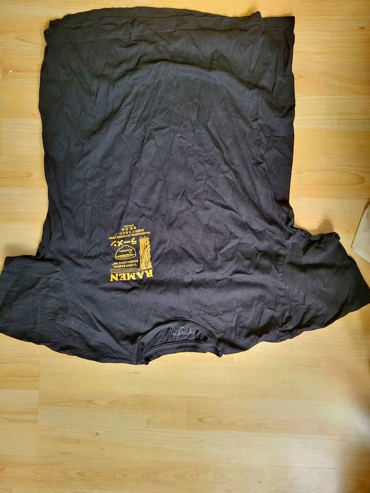 LCM International Ramen Graphic T-Shirt Size Large