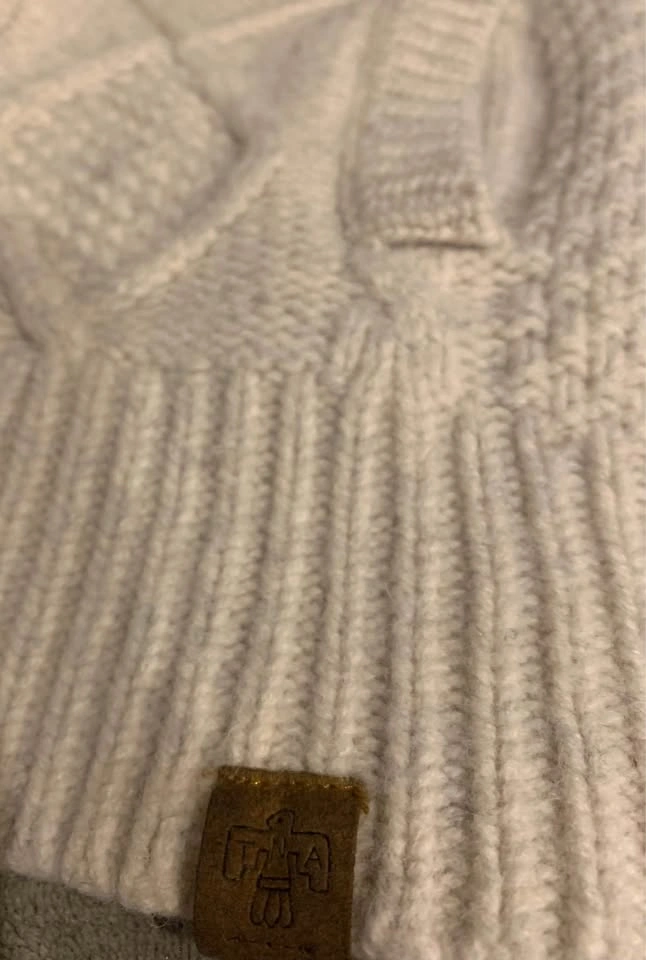 Aritzia Sweater size Small - photo 5
