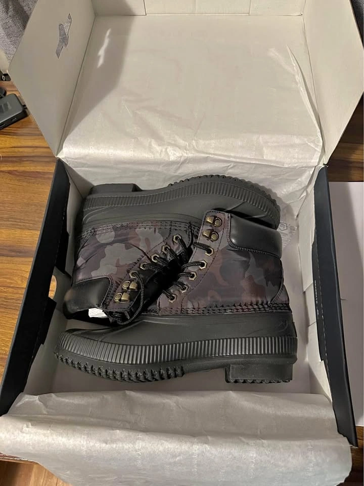 Rain/Snow Boots Size 7