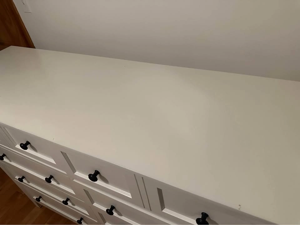 8-Drawer Dresser Like New - photo 5
