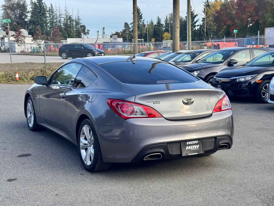 2010 Hyundai Genesis Coupe - photo 5