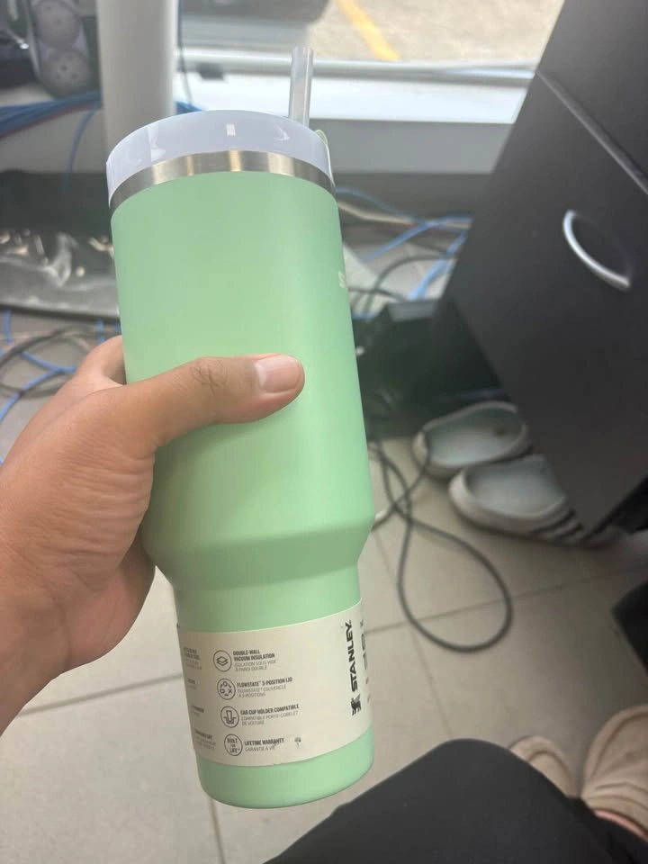 NEW Stanley Quencher H2.0 40oz Tumbler – Seafoam – NWT - photo 5