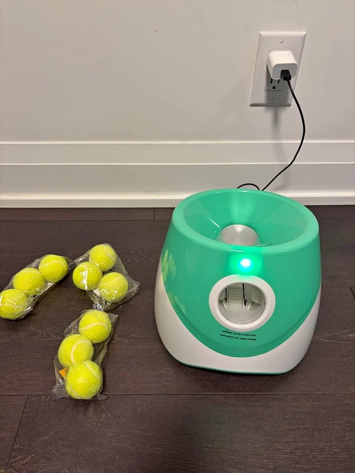 URBONIQUE Automatic Dog Ball Launcher